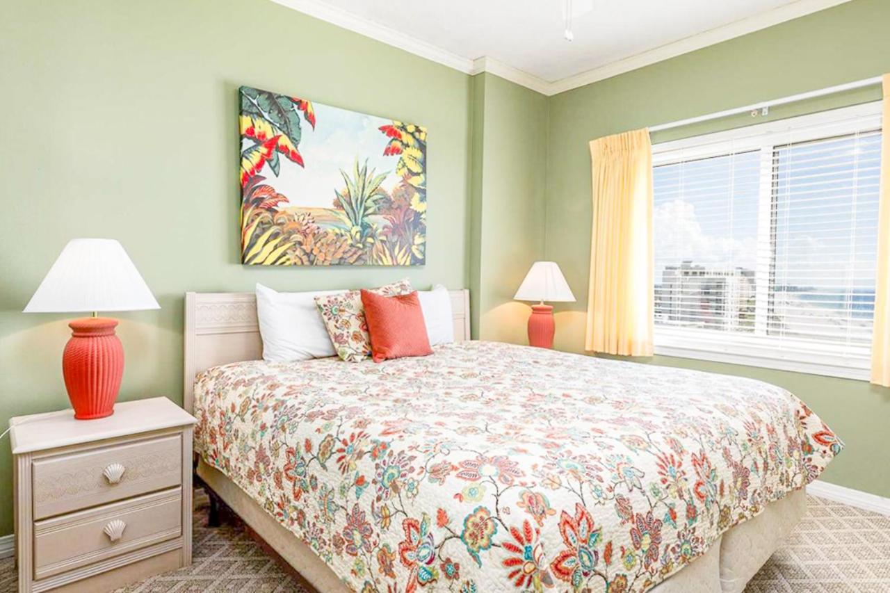 Tradewinds Condos II Orange Beach Room photo
