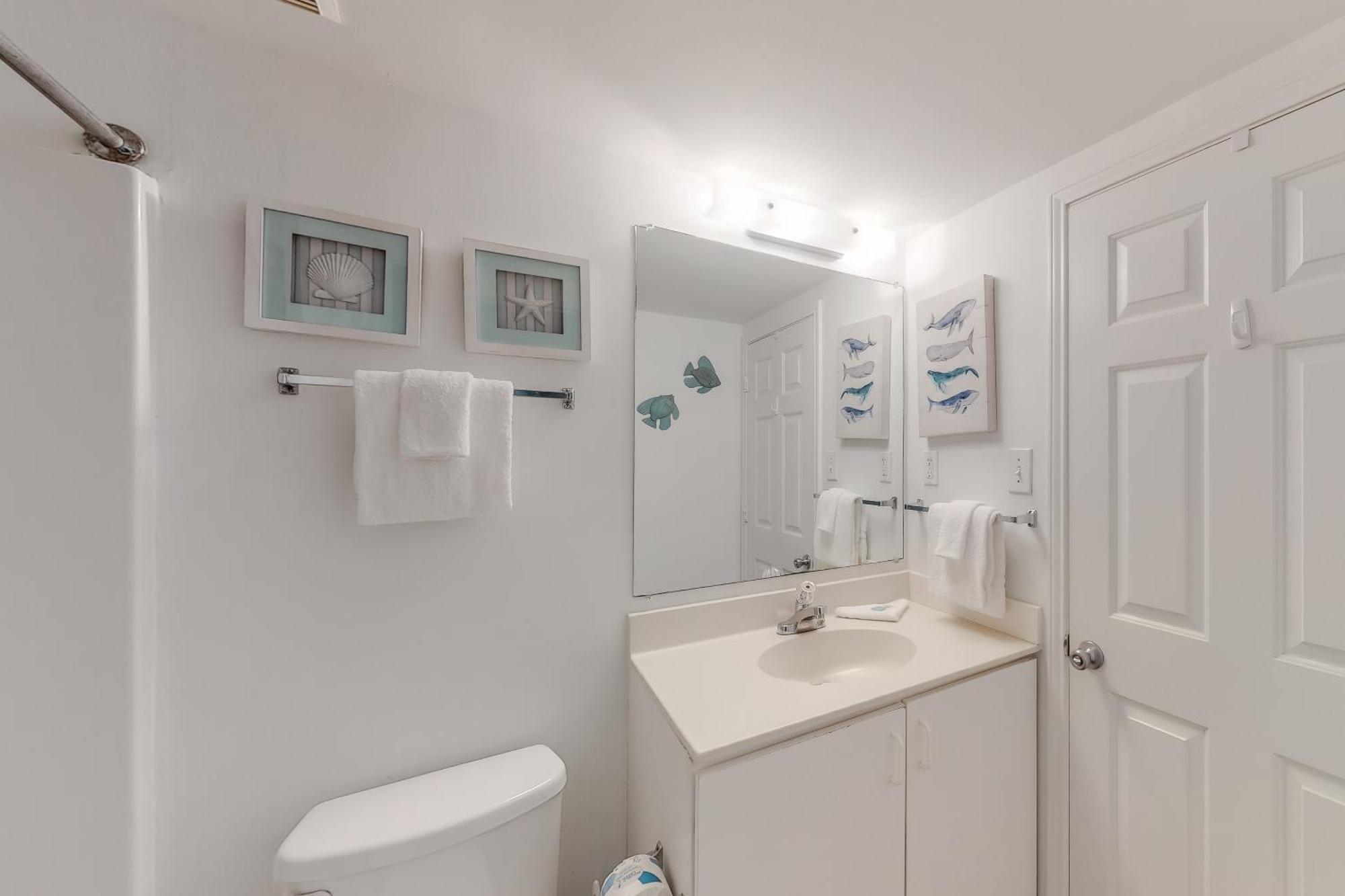 Tradewinds Condos II Orange Beach Room photo