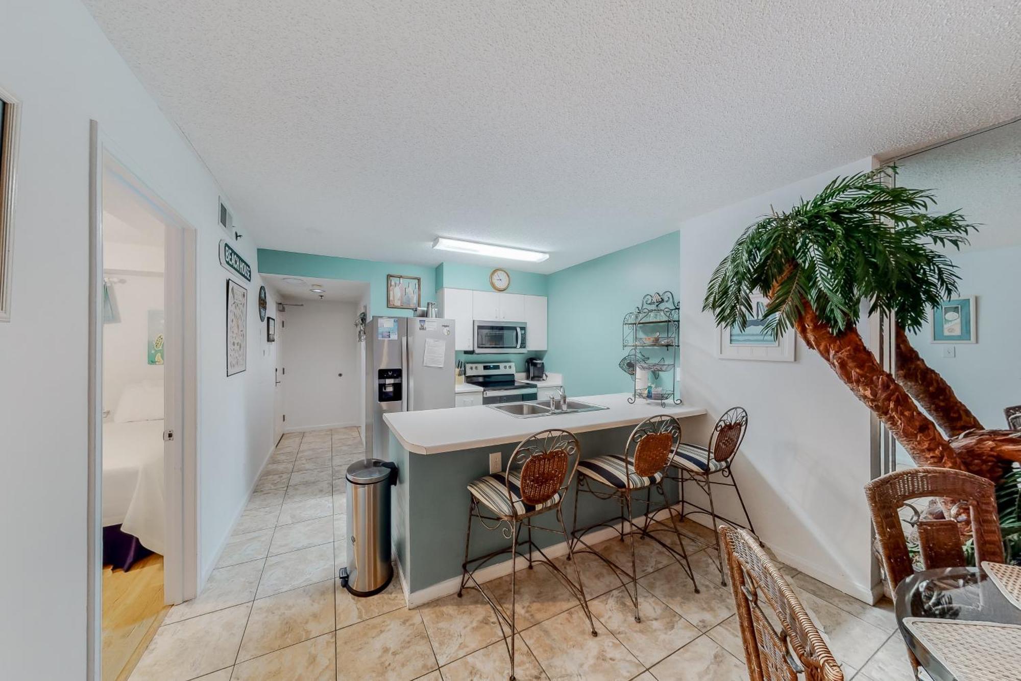 Tradewinds Condos II Orange Beach Room photo
